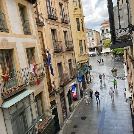 En Plaza Mayor De 公寓 *