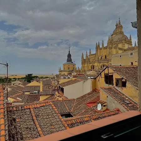 公寓 En Plaza Mayor De *
